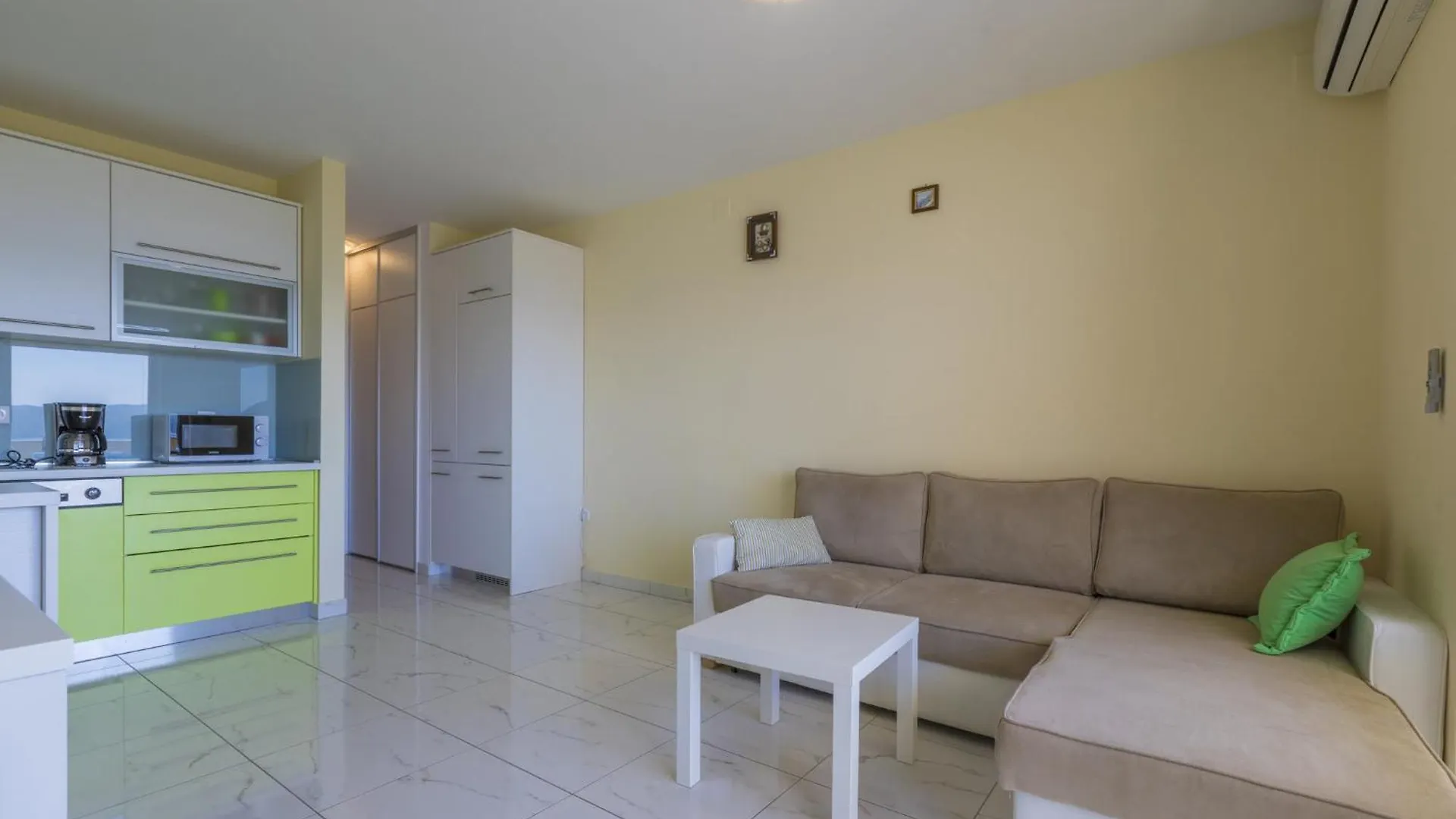 Lidija P Apartment Dramalj