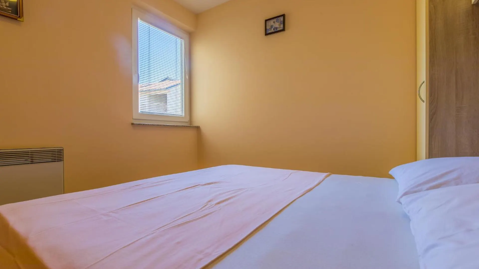 Lidija P Apartment Dramalj